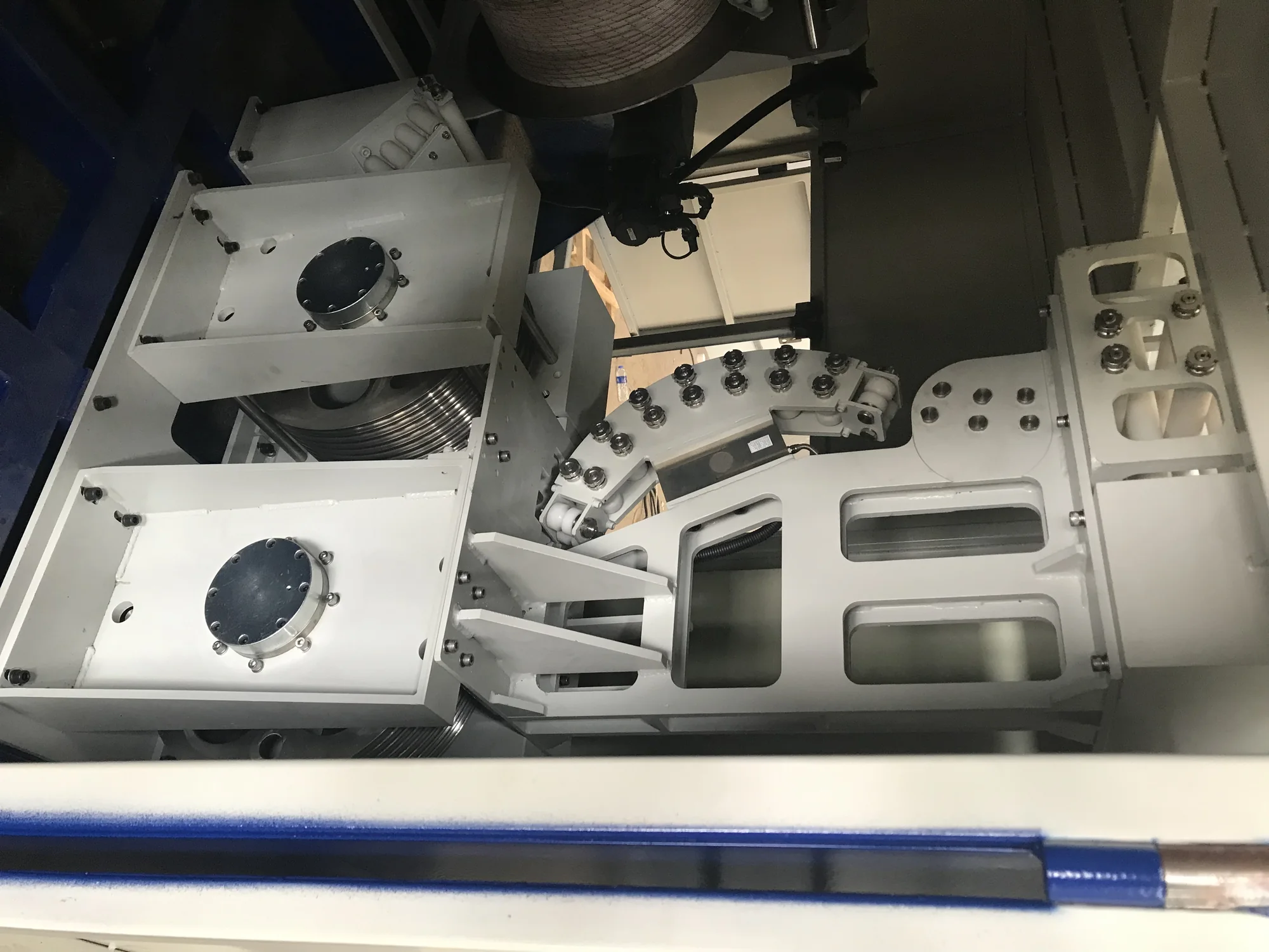 光电连接器与线缆组件